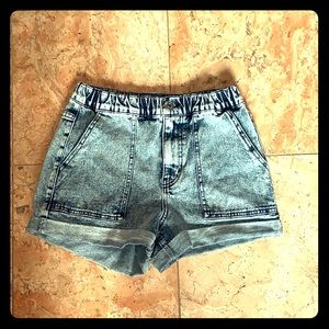 Vintage Washed Mom Jean Shorts